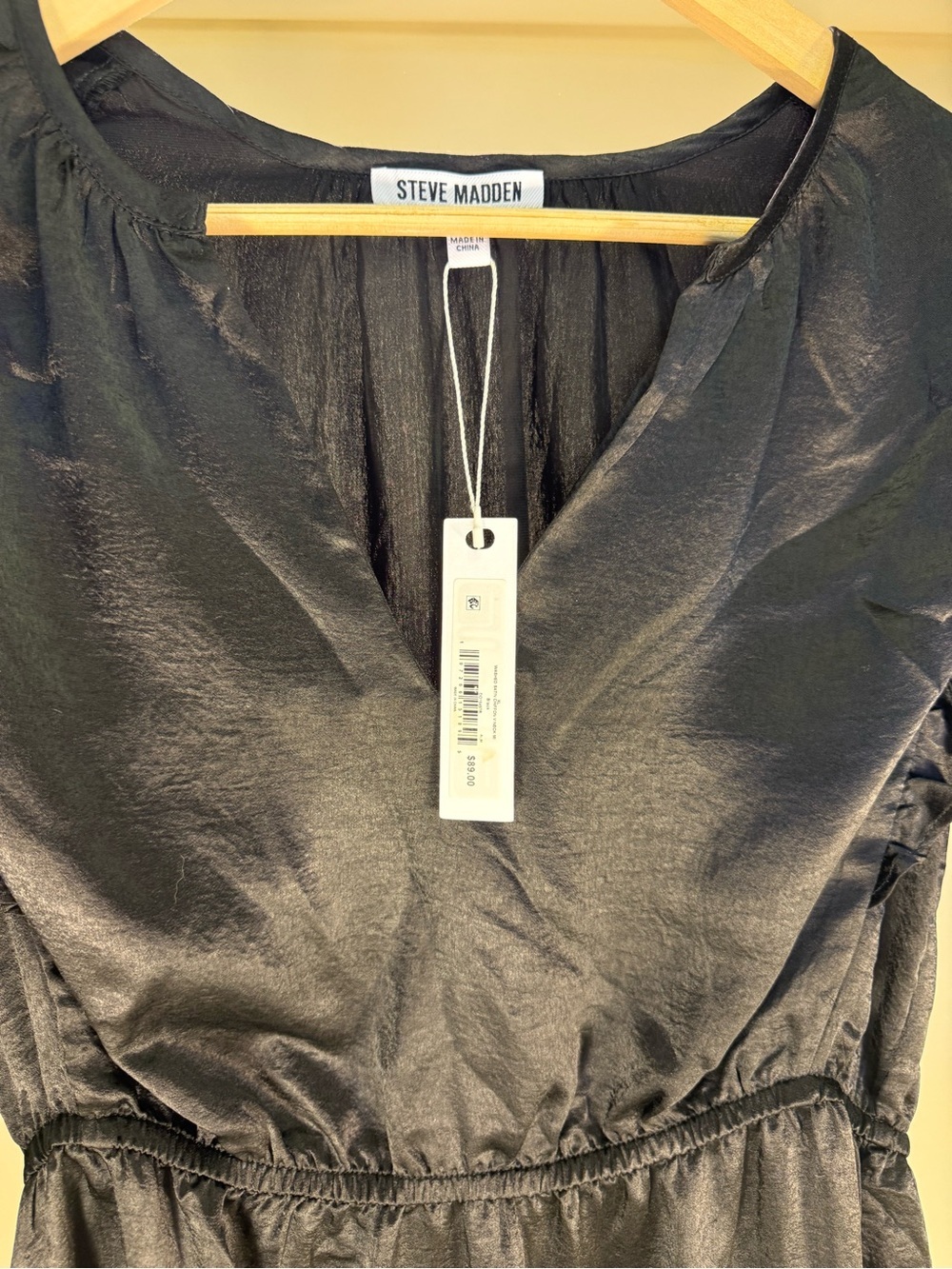 Steve Madden Black V-Neck Satin Chiffon Mini Dress - Picture 4 of 5